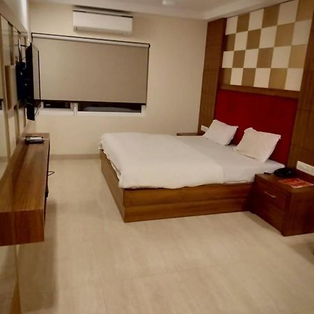 Hotel Avtar @New Delhi Railway Station Exterior photo